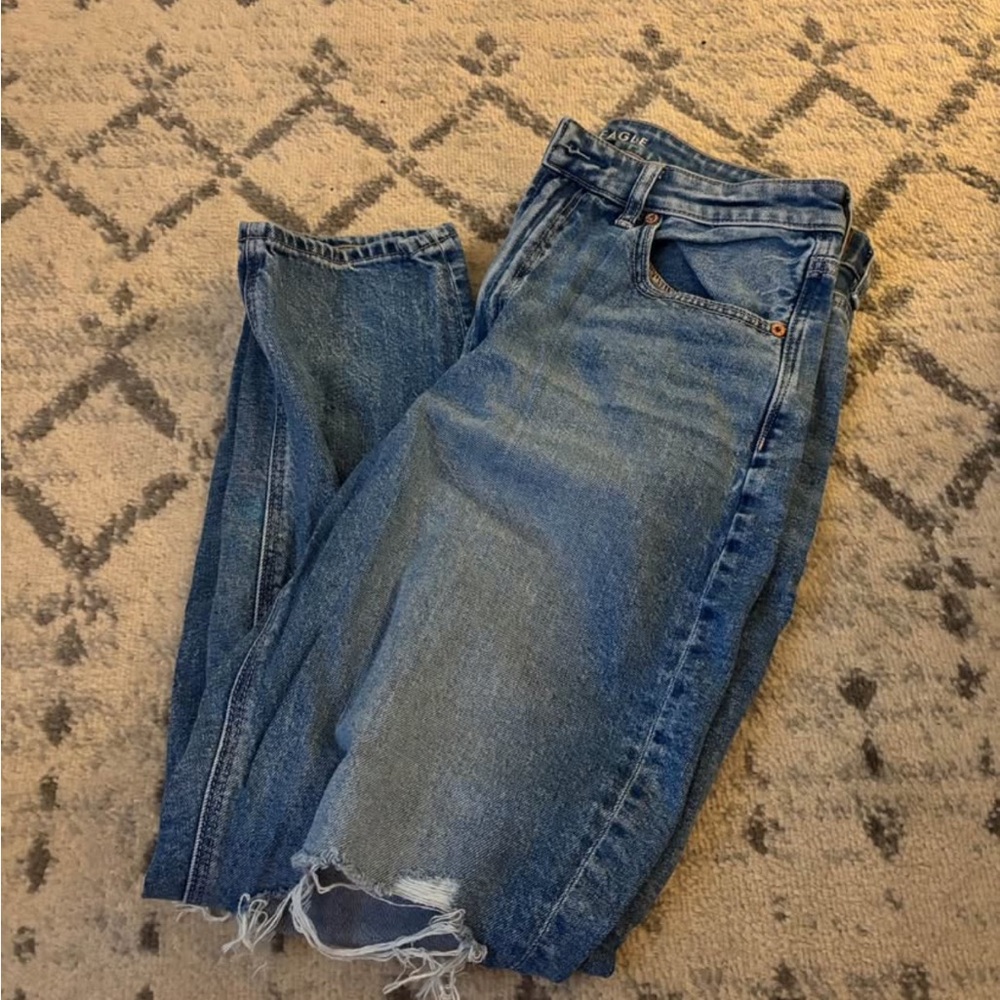 American Eagle Outfitters Distressed Blue mom Jeans